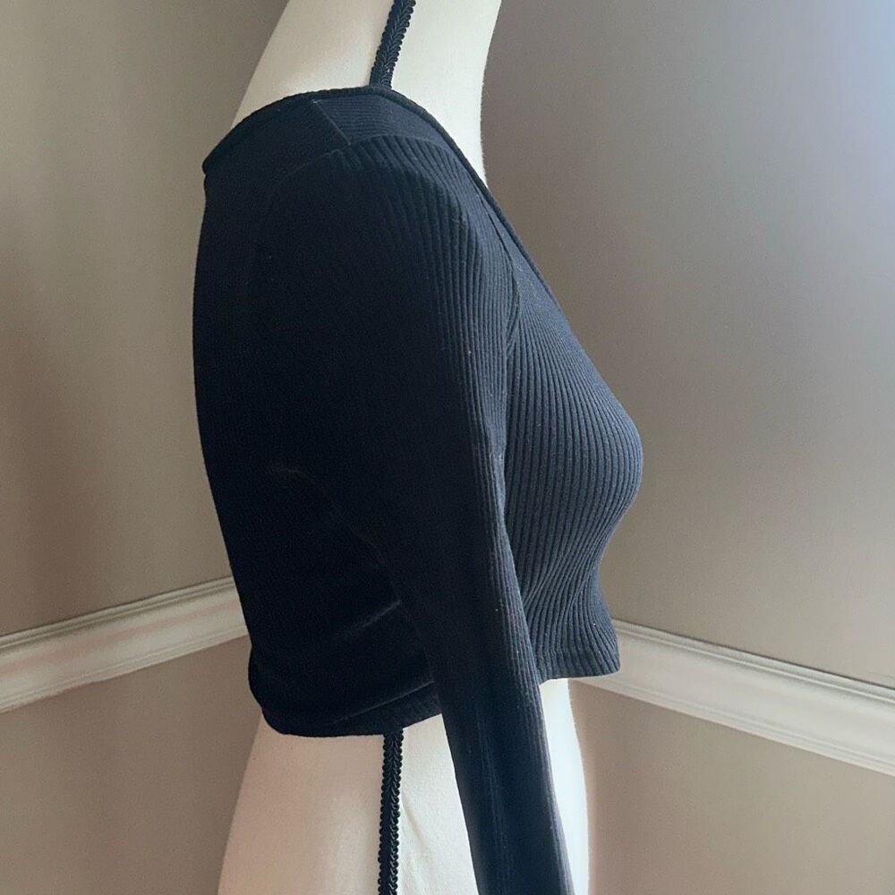 SHEIN Crop Top - Picture 3 of 5